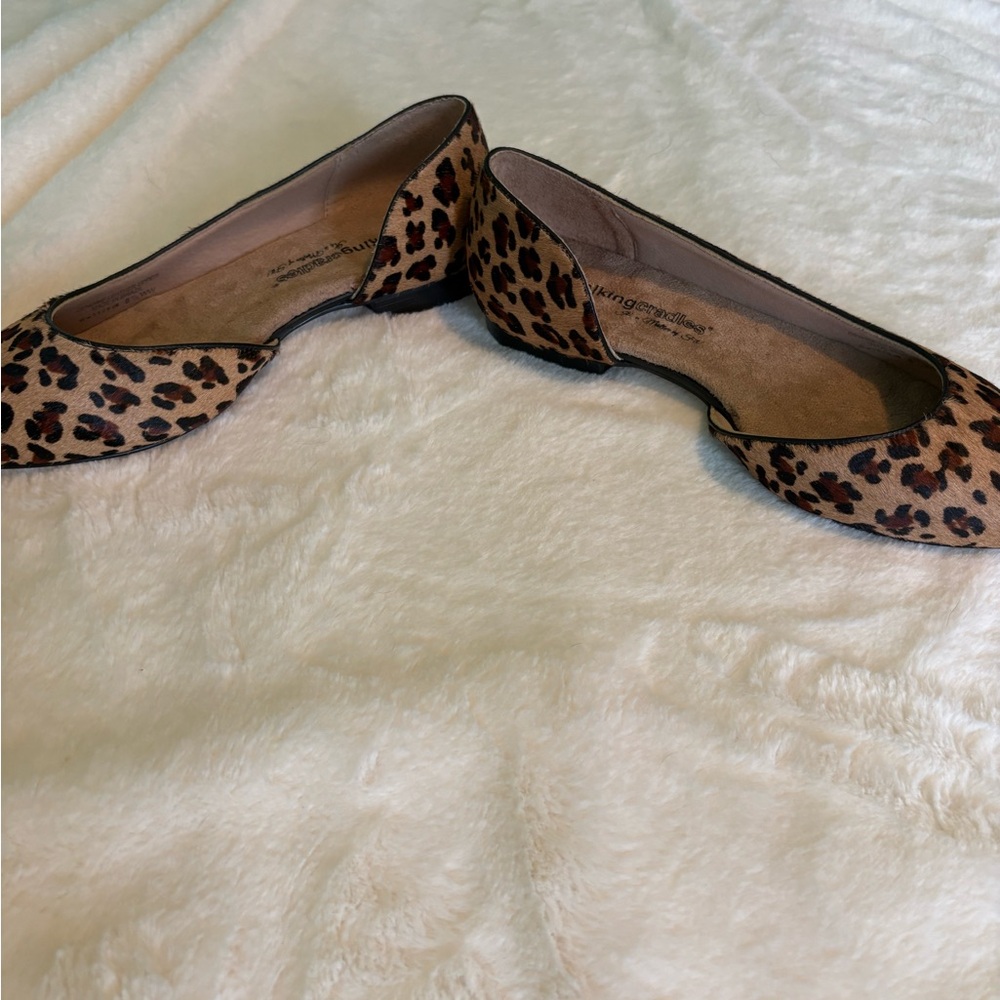 Walking Cradles Leopard Print Flats - Picture 2 of 4